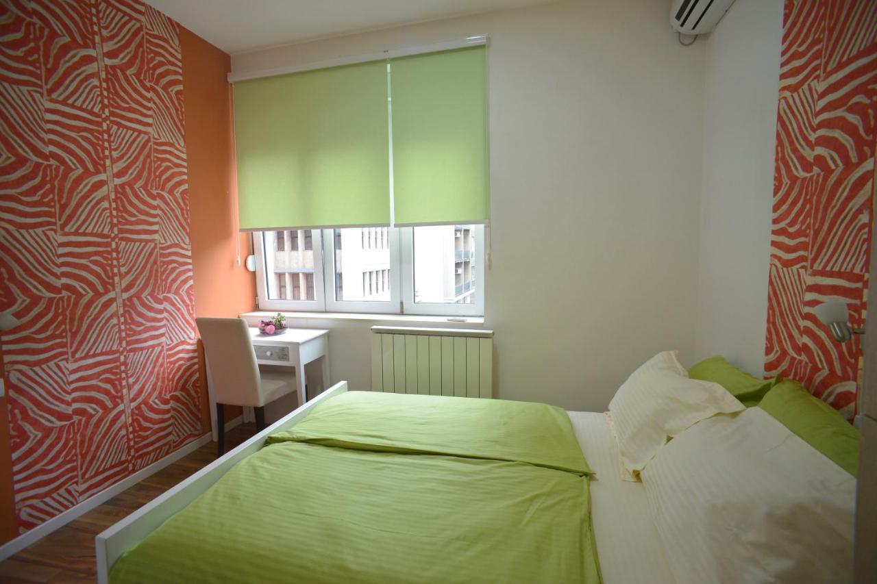 Stella Di Notte Hostel Beograd Bagian luar foto